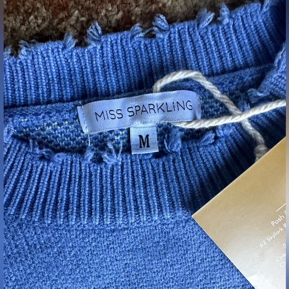 Miss Sparkling Smiley Face boho sweater NWT M* - Picture 6 of 6